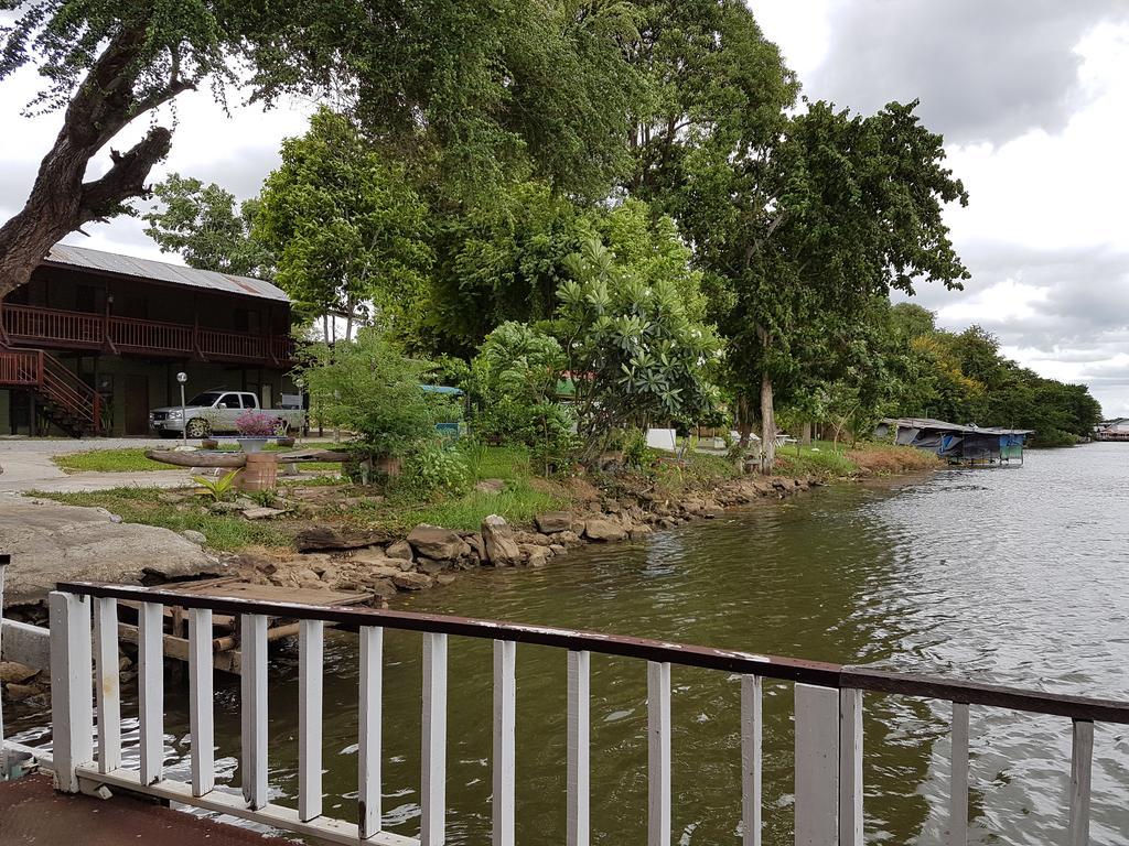 Aajam Riverfront Rooms Καντσαναμπούρι Εξωτερικό φωτογραφία