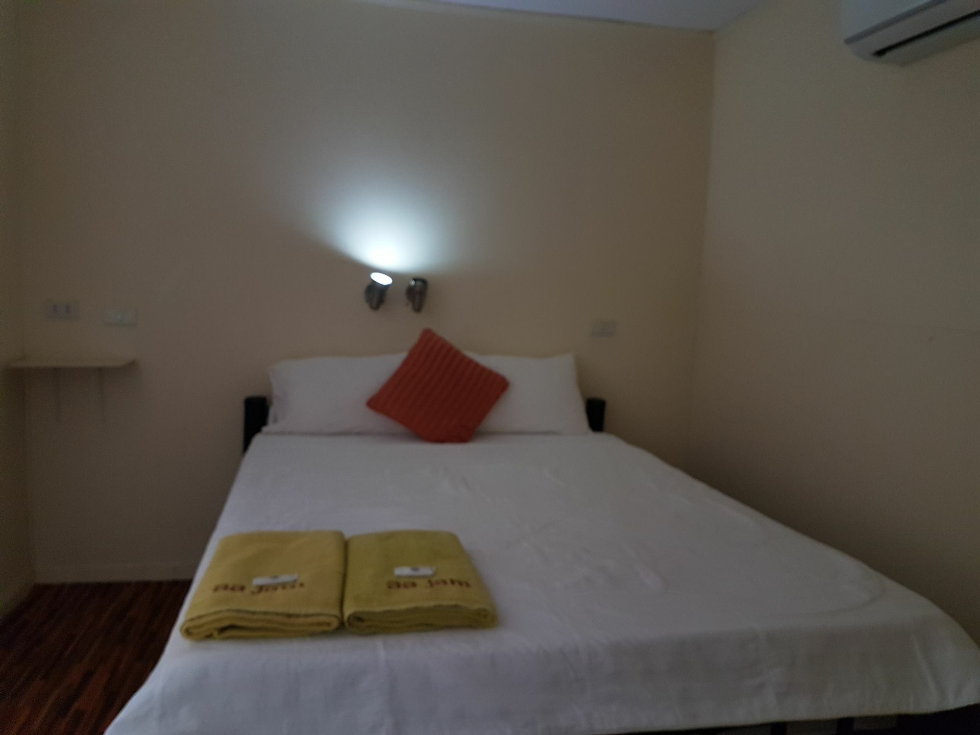 Aajam Riverfront Rooms Καντσαναμπούρι Εξωτερικό φωτογραφία